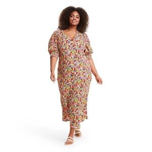- Plus Size Floral Puff Sleeve Dress